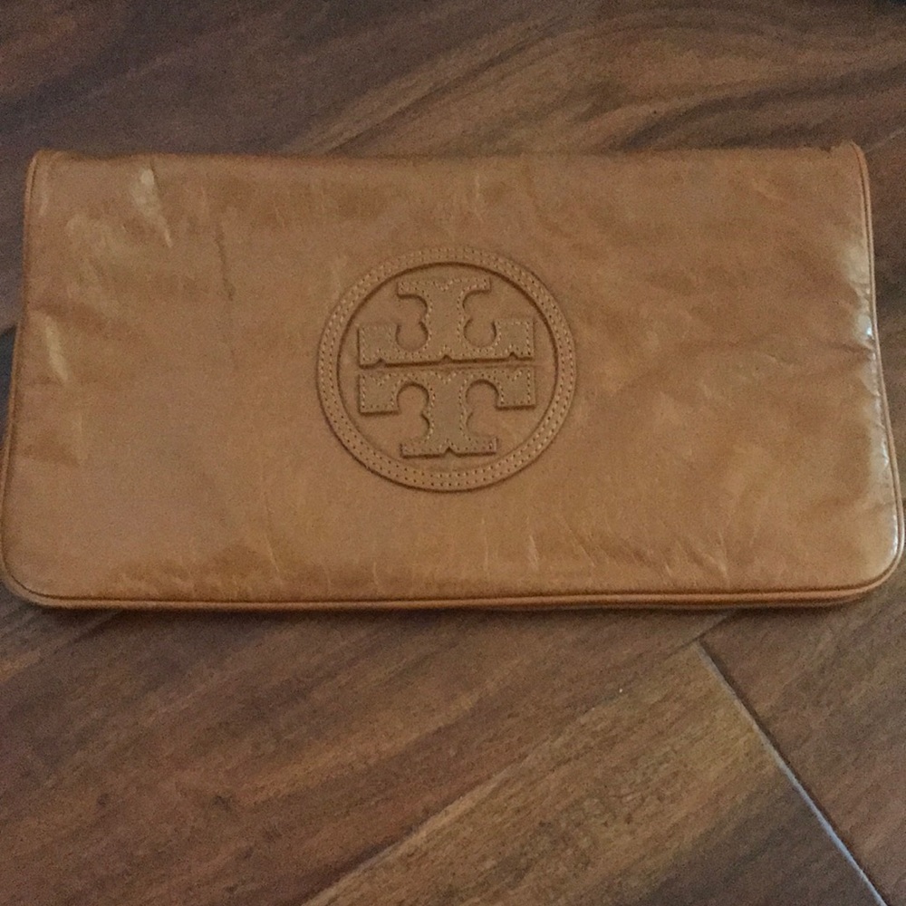 Tory burch wallet on a chain - Picture 2 of 3